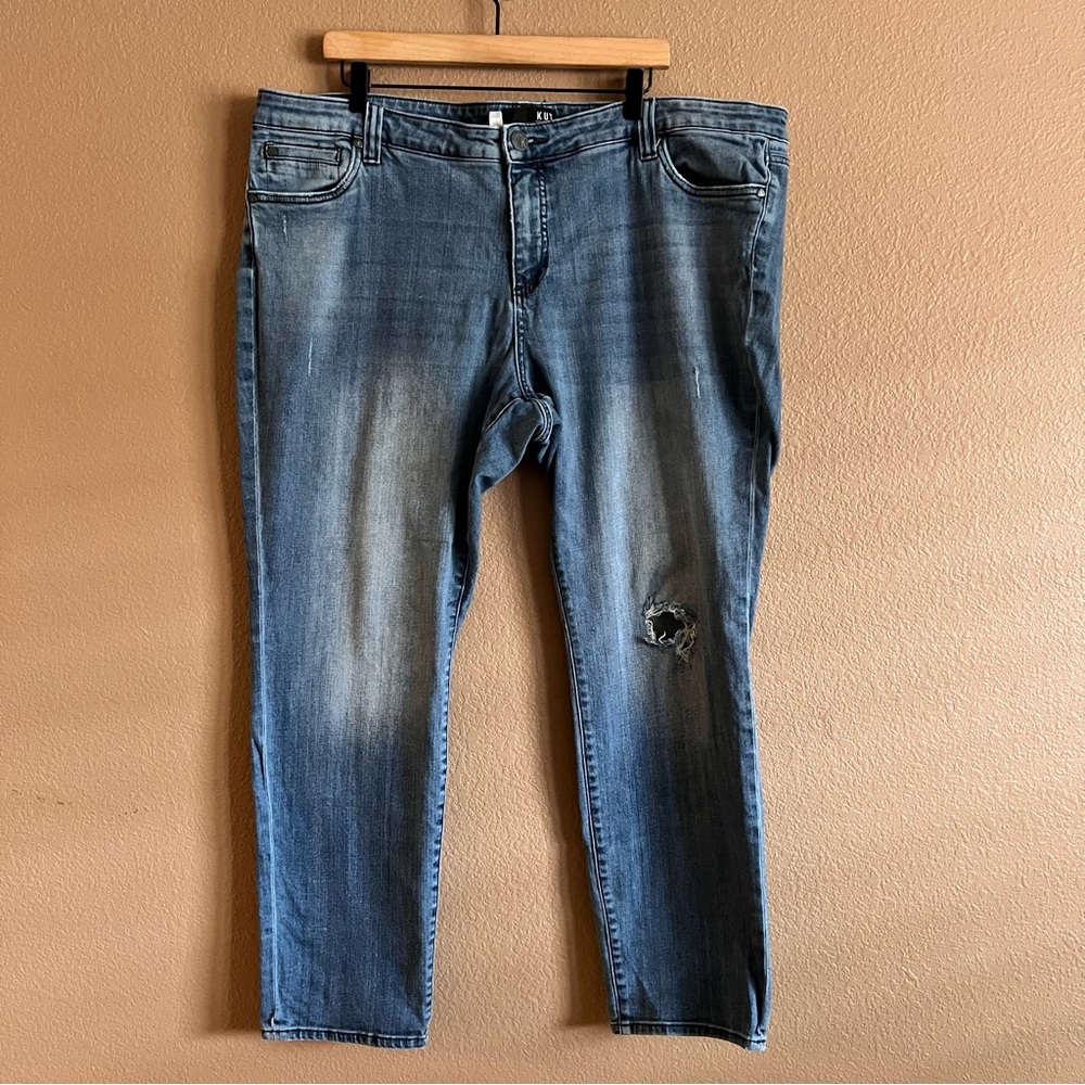 Kut from the Kloth Catherine Boyfriend Jeans Distressed Size 20W